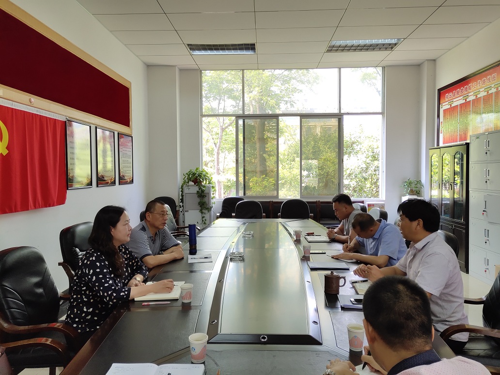 插圖4：云南信托與祥云縣委縣政府領導在祥云縣政府會議室溝通扶貧工作 - 副本.jpg