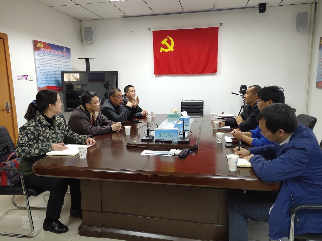 云南信托與祥云縣政府召開溝通交流會議--副本.jpg
